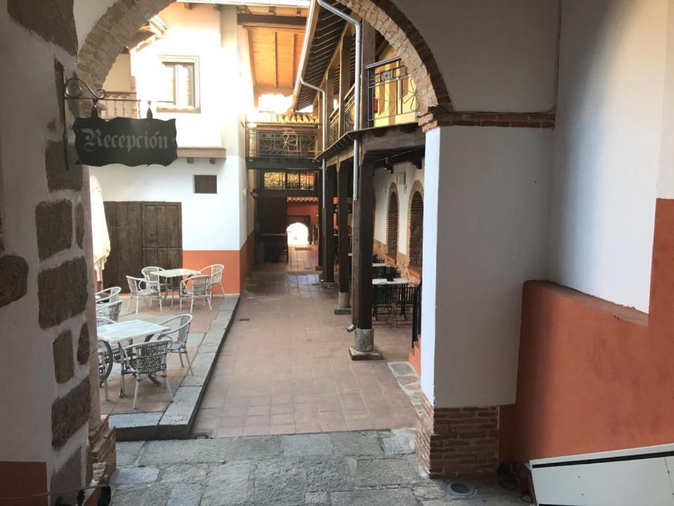 Hospedium Hotel Rural Abadia De Yuste Cuacos De Yuste Dış mekan fotoğraf