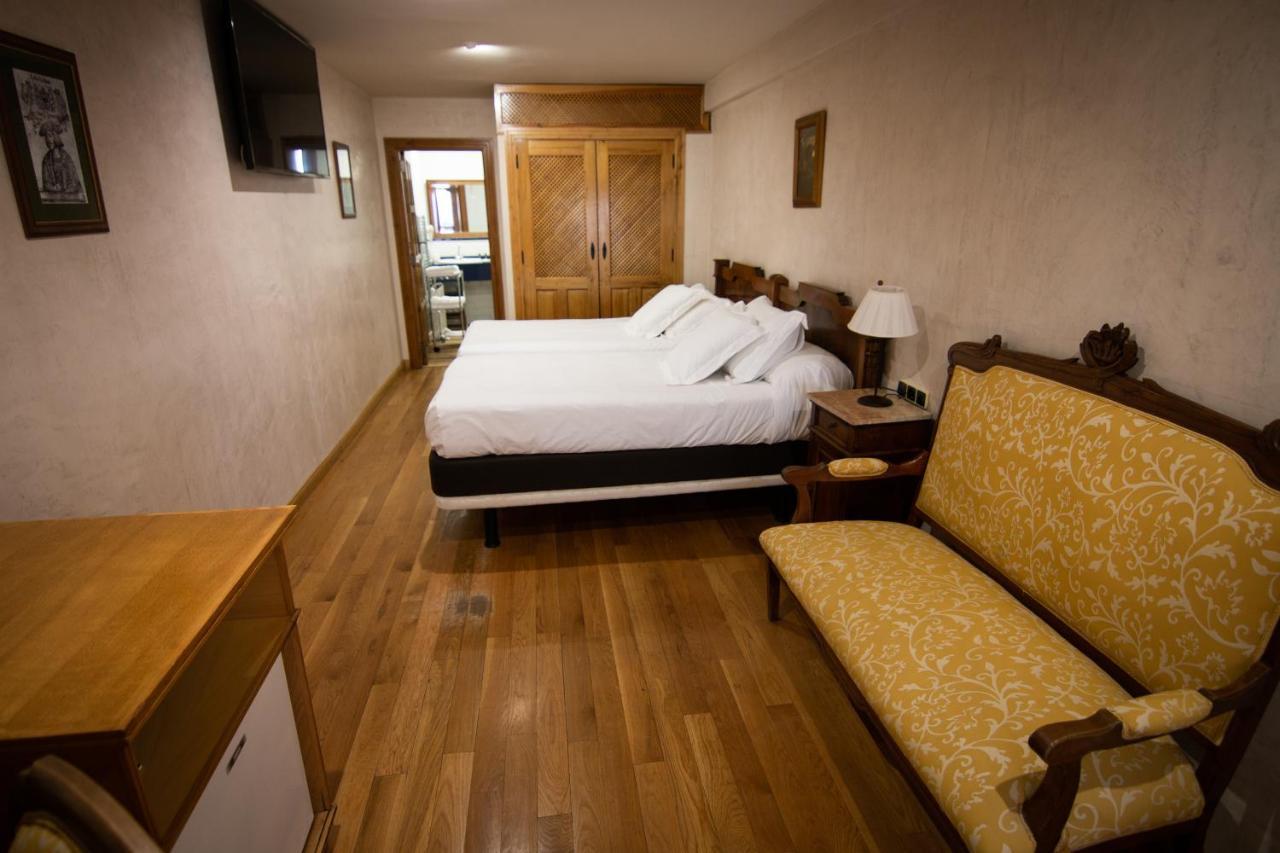 Hospedium Hotel Rural Abadia De Yuste Cuacos De Yuste Dış mekan fotoğraf