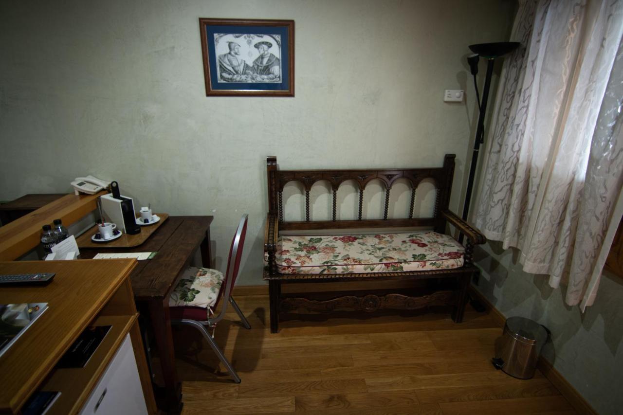 Hospedium Hotel Rural Abadia De Yuste Cuacos De Yuste Dış mekan fotoğraf