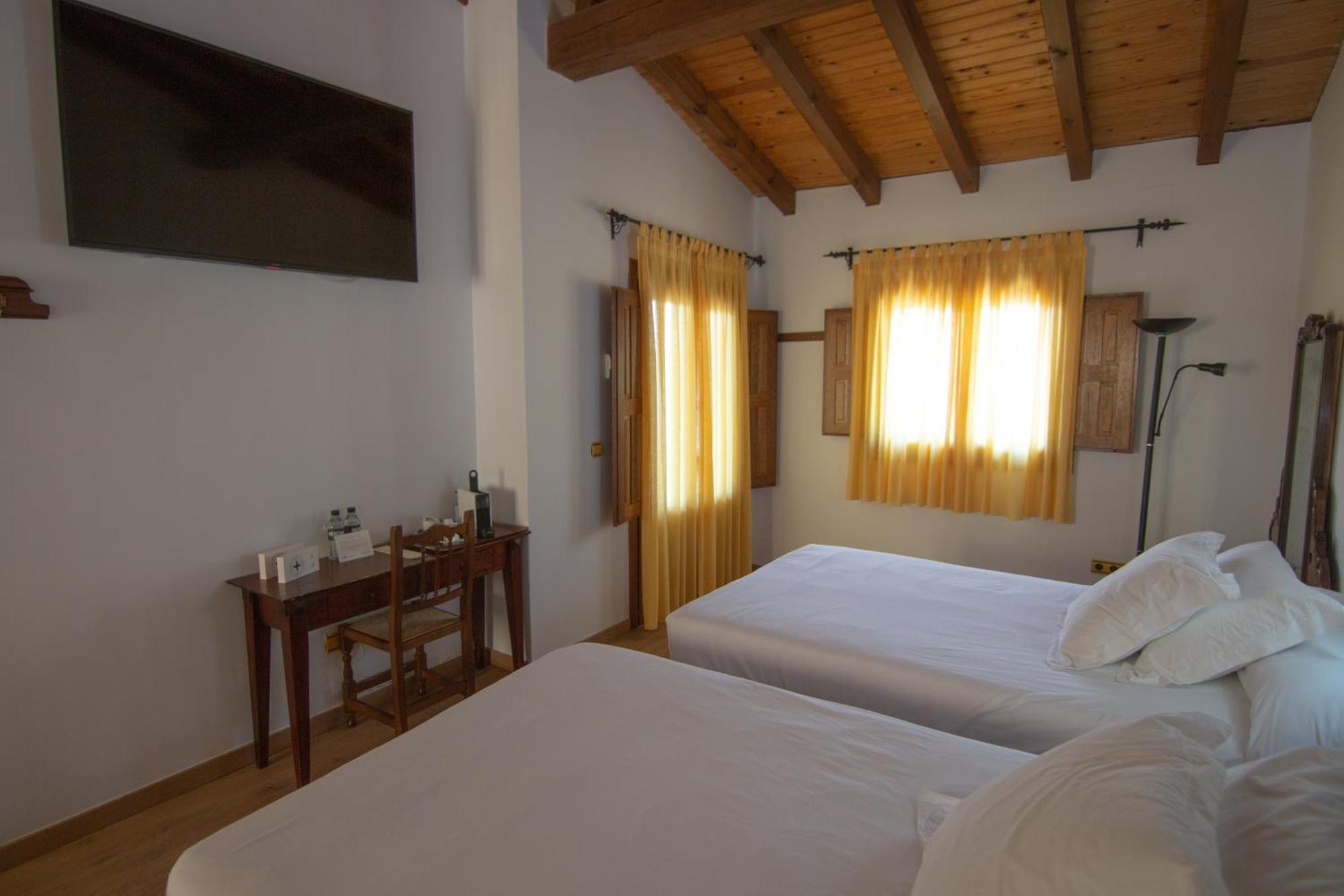 Hospedium Hotel Rural Abadia De Yuste Cuacos De Yuste Dış mekan fotoğraf