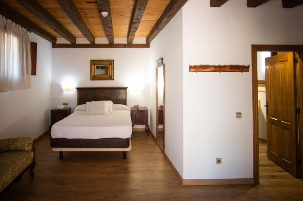Hospedium Hotel Rural Abadia De Yuste Cuacos De Yuste Dış mekan fotoğraf