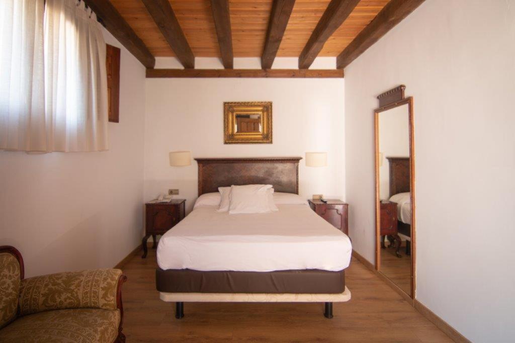 Hospedium Hotel Rural Abadia De Yuste Cuacos De Yuste Dış mekan fotoğraf